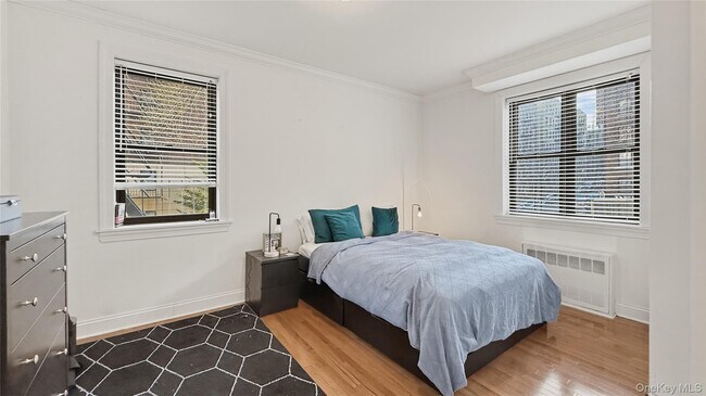 Building Photo - 4489 Broadway