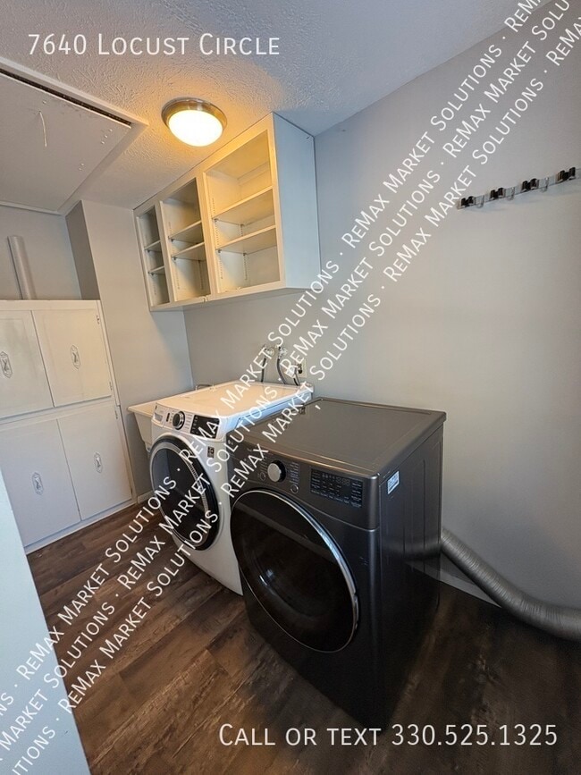 Building Photo - 7640 Locust Cir