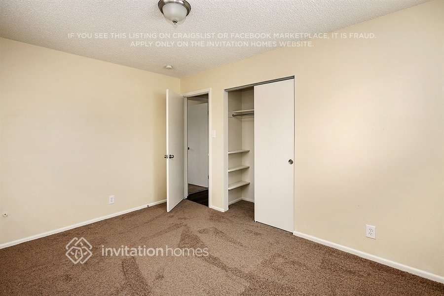 Building Photo - 2122 Truda Dr