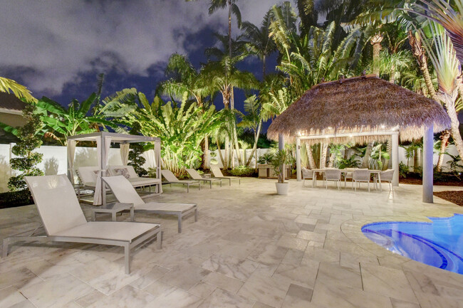 Building Photo - 6298 Sand Hills Cir