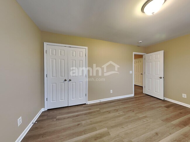 Building Photo - 682 Winners Cir