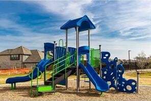 Building Photo - 1412 Kurelek Dr