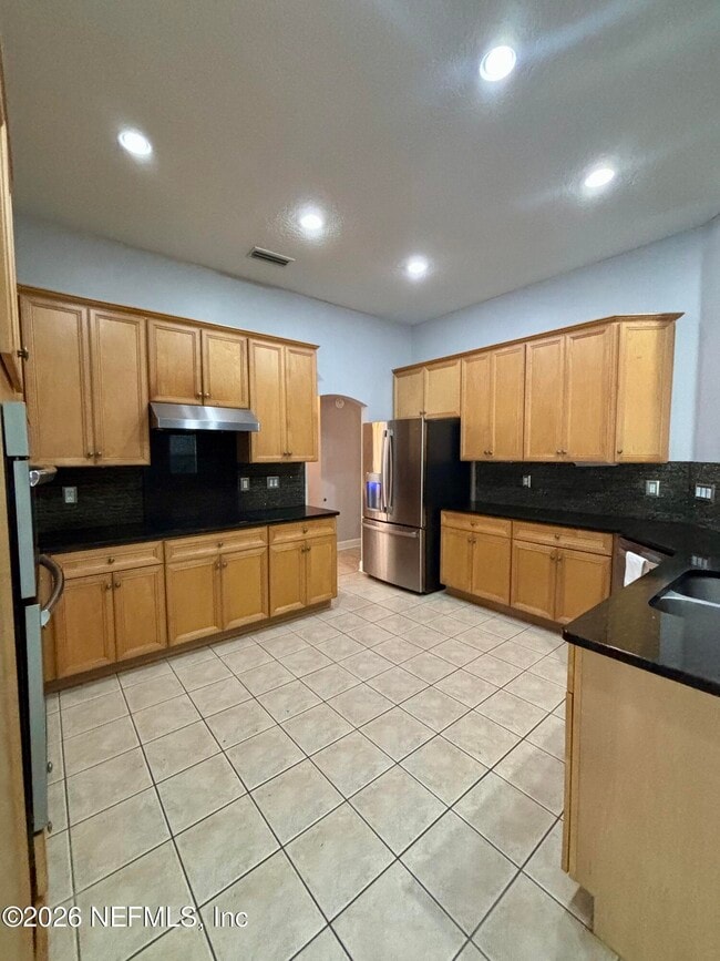 Building Photo - 11827 Crusselle Dr