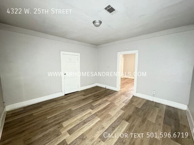 Building Photo - 4322 W 25th St