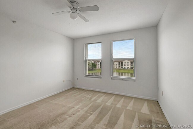 Building Photo - 920 Villa Cir