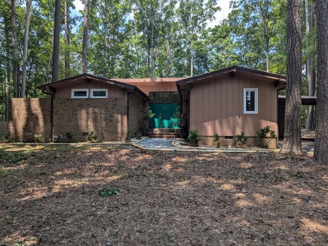 Building Photo - 111 Virginia Dr