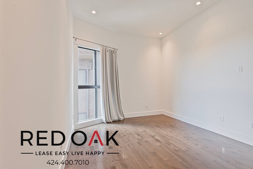 Building Photo - 8811 Burton Wy