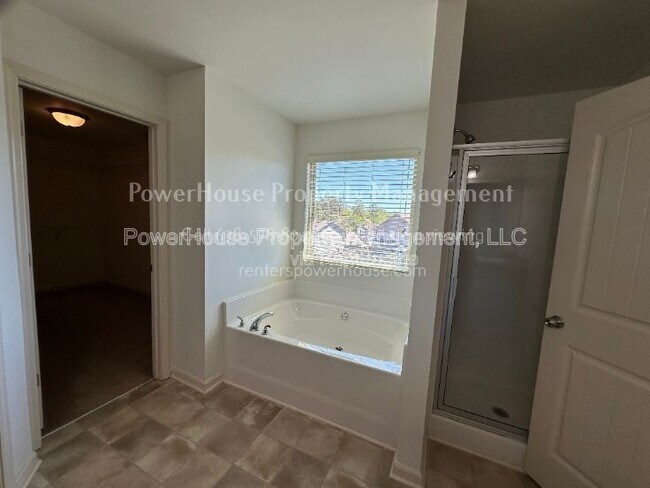 Building Photo - 2378 Centenary Way Ct