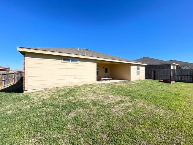 Building Photo - 3406 Doffy Dr