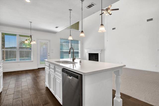 Building Photo - 15920 Gladewater Terrace