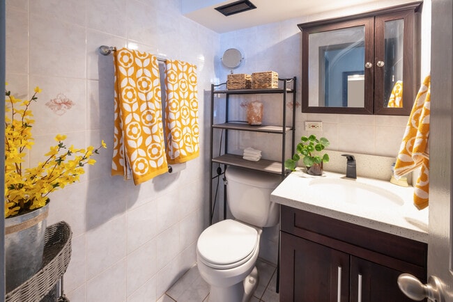 1/2 Bath off of Master - 2440 Date St