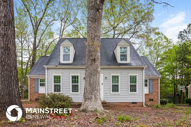 Building Photo - 5100 Chestnut Lake Dr