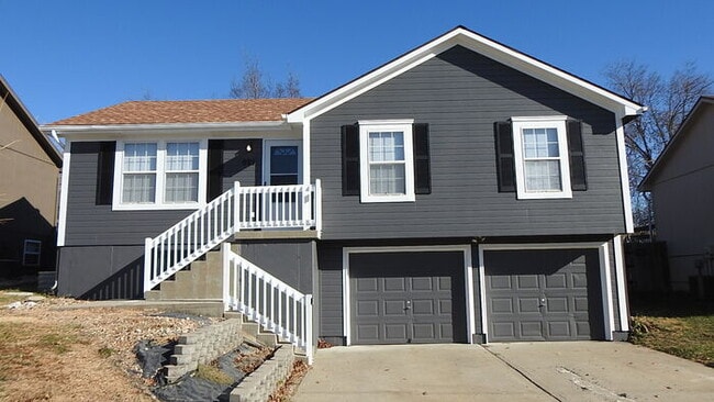 Primary Photo - 3bed 2 full bath in Fort Osage Area