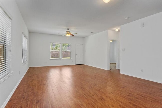 Building Photo - 12230 Turchin Dr
