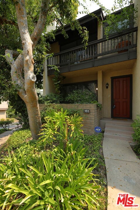 Building Photo - 21821 Burbank Blvd