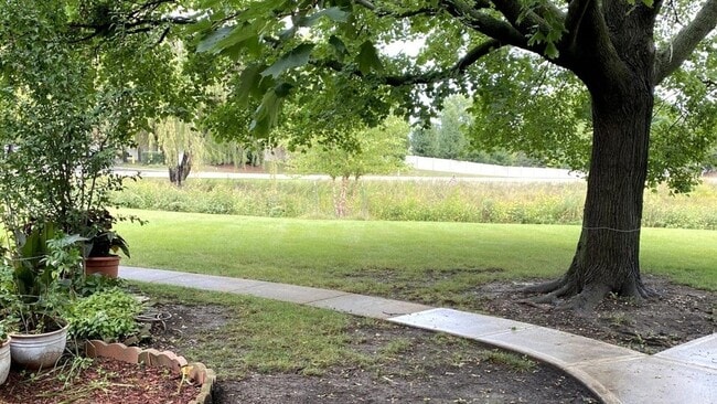 Building Photo - 322 Inverrary Ln