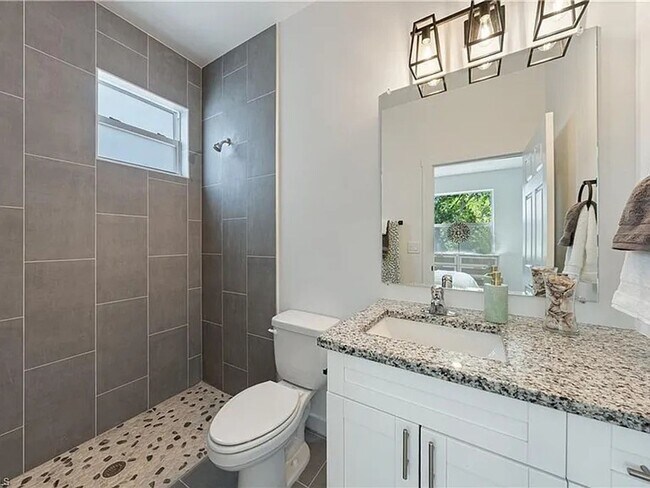 Building Photo - Charming 3BR House in Lehigh Acres