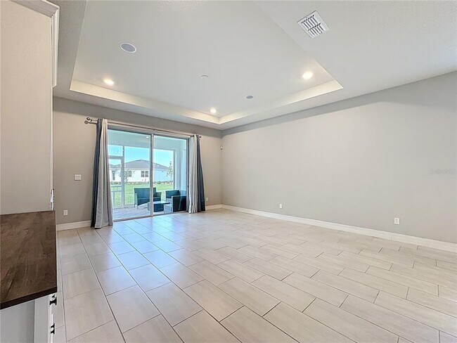 Building Photo - 2232 Bur Oak Blvd