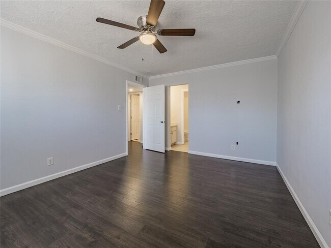 Building Photo - 3535 E NASA Pkwy