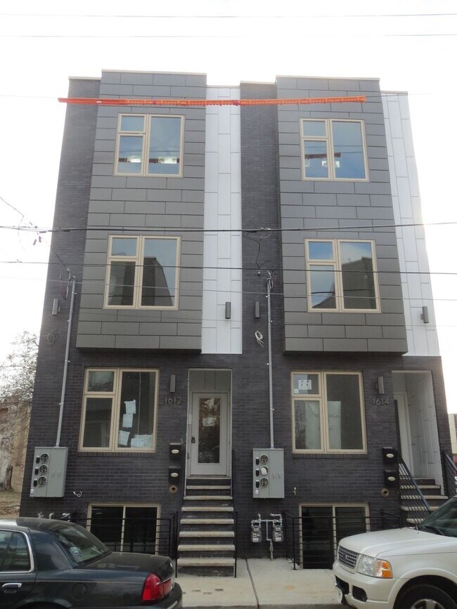Building Photo - 1614 Ogden St