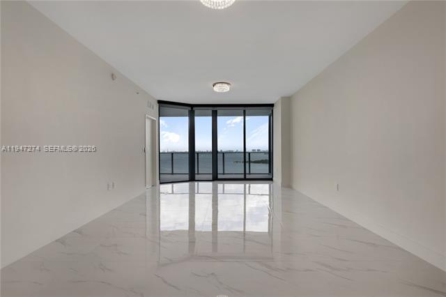 Building Photo - 700 NE 24