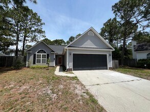 Building Photo - Discover this well-maintained 3-bedroom, 2-bath home in Wilmington, NC