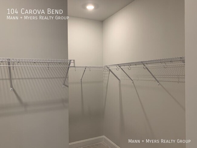 Building Photo - 104 Carova Bnd