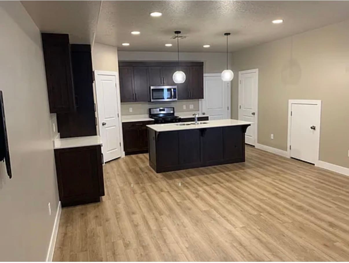 Building Photo - 2747 E Gray Birch Dr