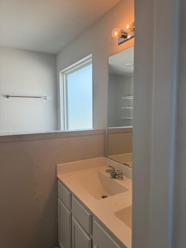 Building Photo - 24634 Bastiani Canvas Ln