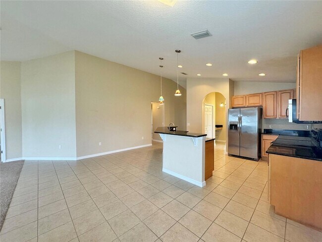 Building Photo - 140 Mandolin Dr