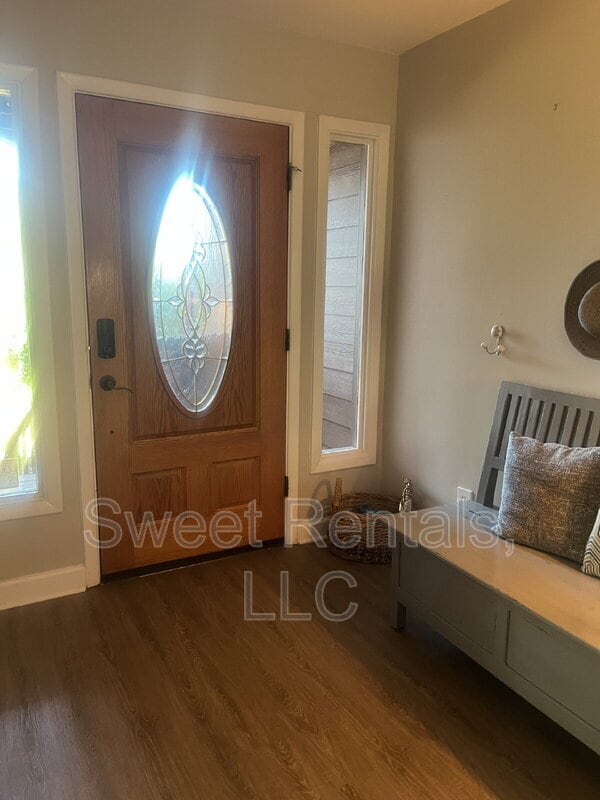 Building Photo - 47 Arabian Dr