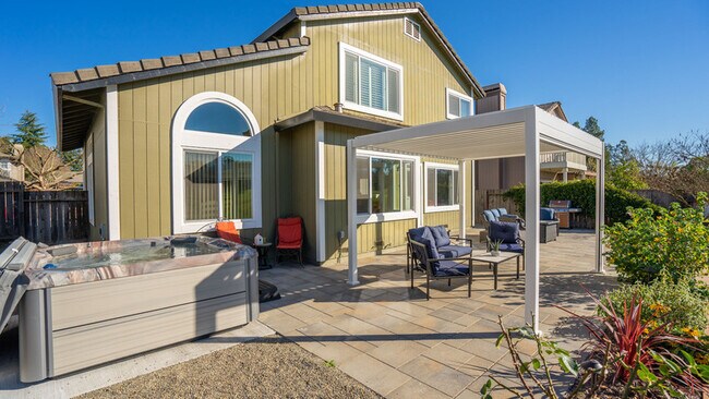 Building Photo - 9520 Wellington Cir