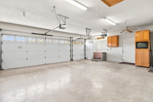 Building Photo - 15543 Vista Vicente Dr