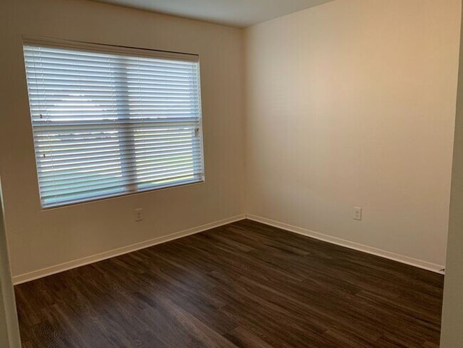 Building Photo - FOUR BEDROOM | TWO BATHROOM