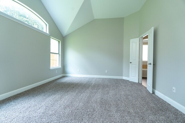 Building Photo - 3105 Whispering Pine Blvd