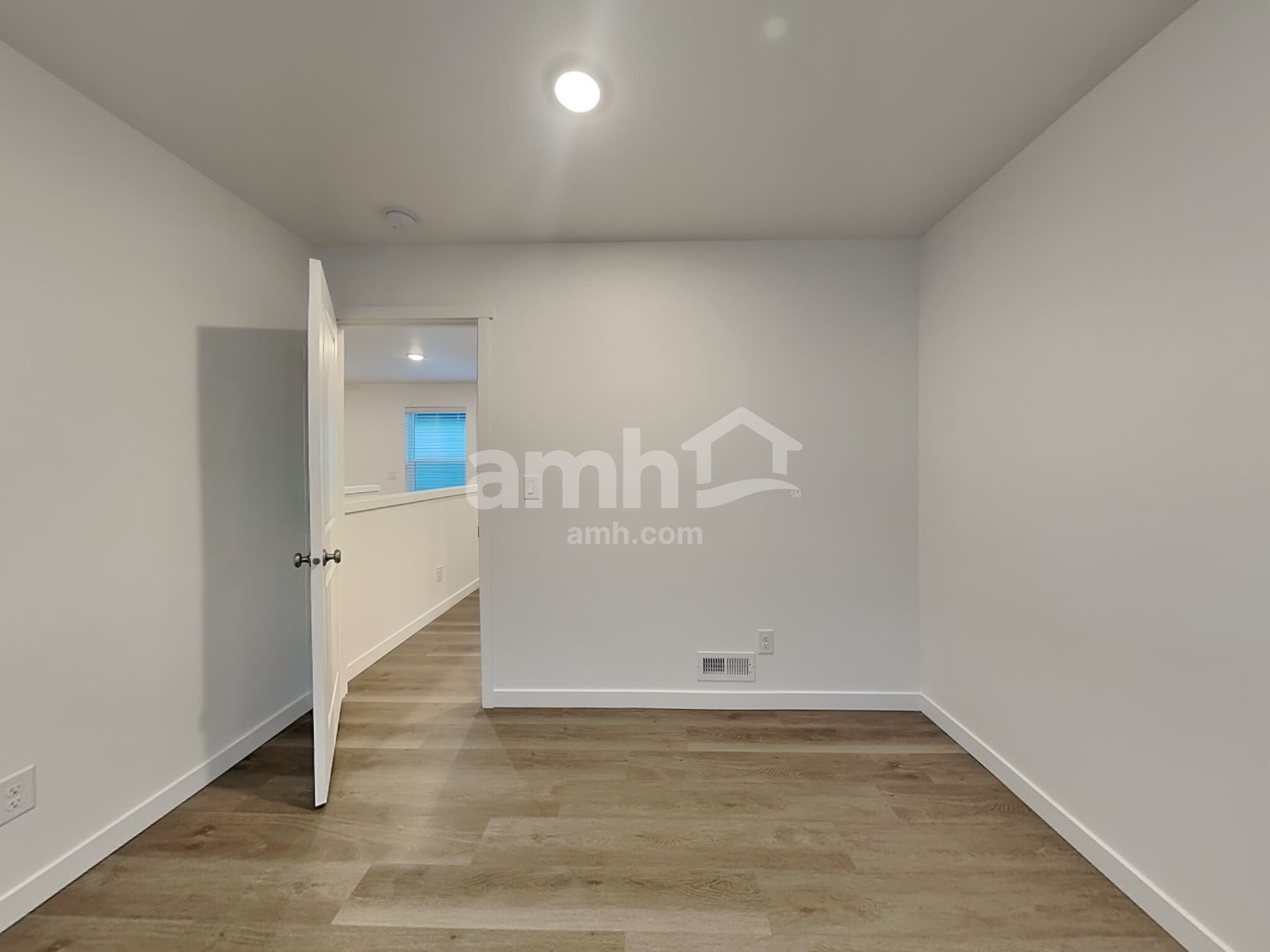 Building Photo - 5020 Washington St SE