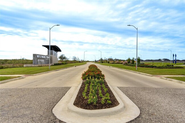 Building Photo - 2009 Woodlark Way