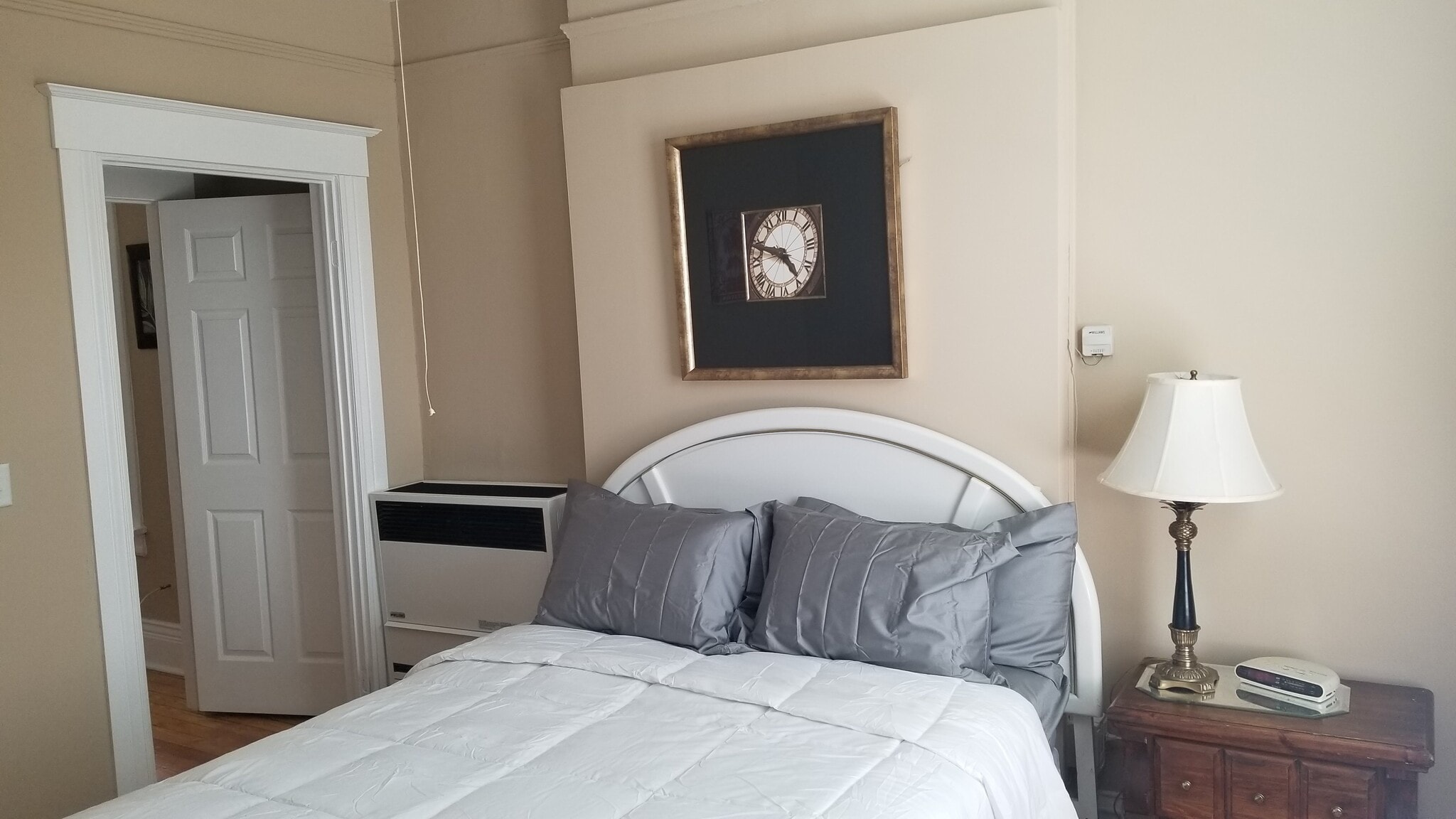 Building Photo - 210 S Logan St