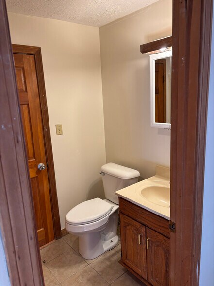 Building Photo - 19 Lovewell Pond Rd