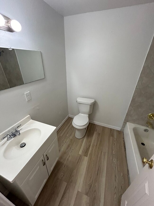 Building Photo - Upgrade your living arrangements