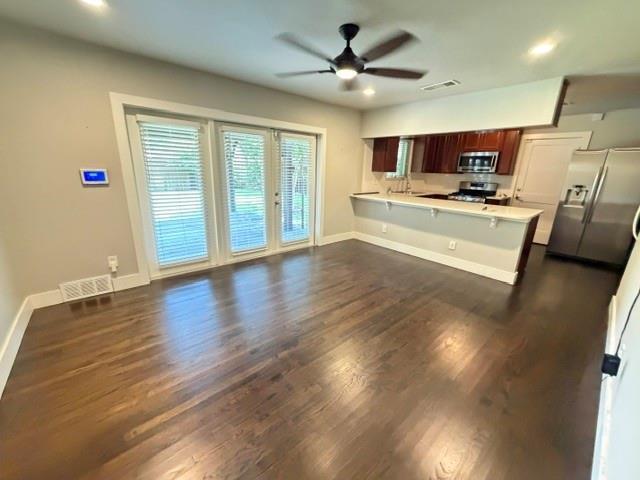 Building Photo - 3158 Newcastle Dr