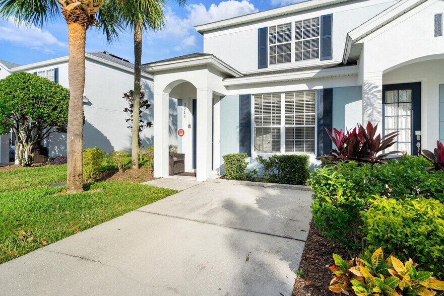 Building Photo - 2563 Maneshaw Ln