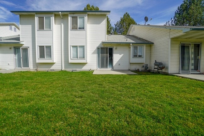 Building Photo - 231 N Paradise Ave