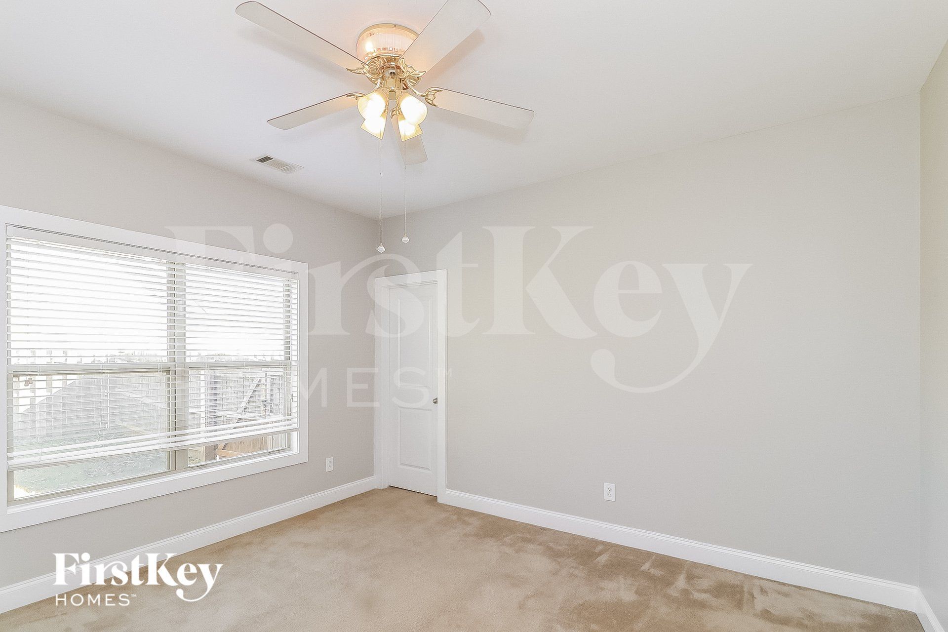 Building Photo - 52 Sweetwater Bridge Cir