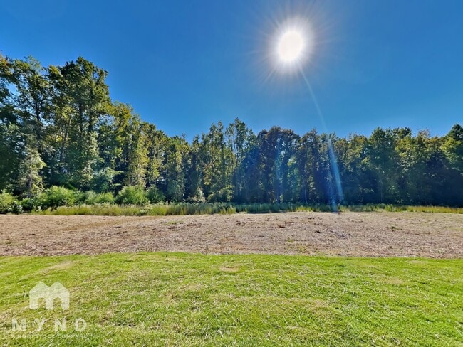 Building Photo - 168 Taverners Ln