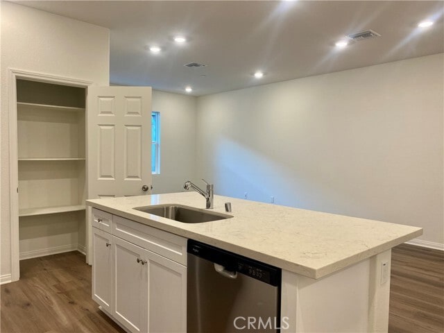 Building Photo - 3943 E Carmel Privado