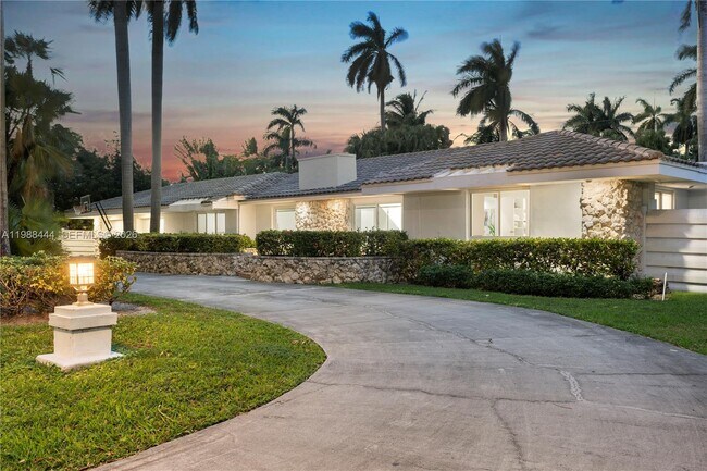 Building Photo - 1247 Jackson St