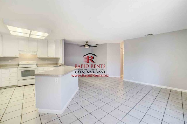 Building Photo - 4923 Morningstar Dr