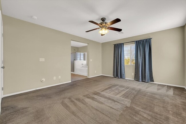 Building Photo - 7922 Blue Lake Peak St