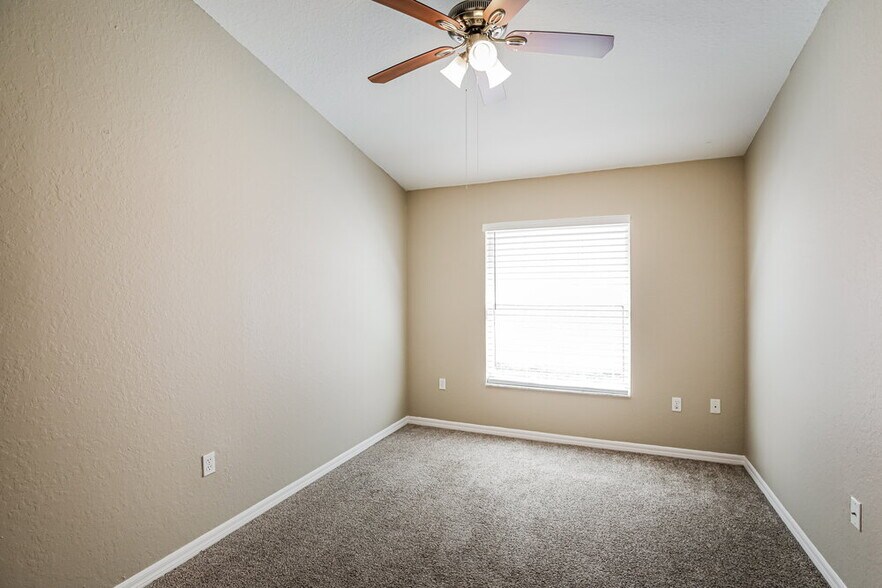 Building Photo - 1538 SE 20th Pl